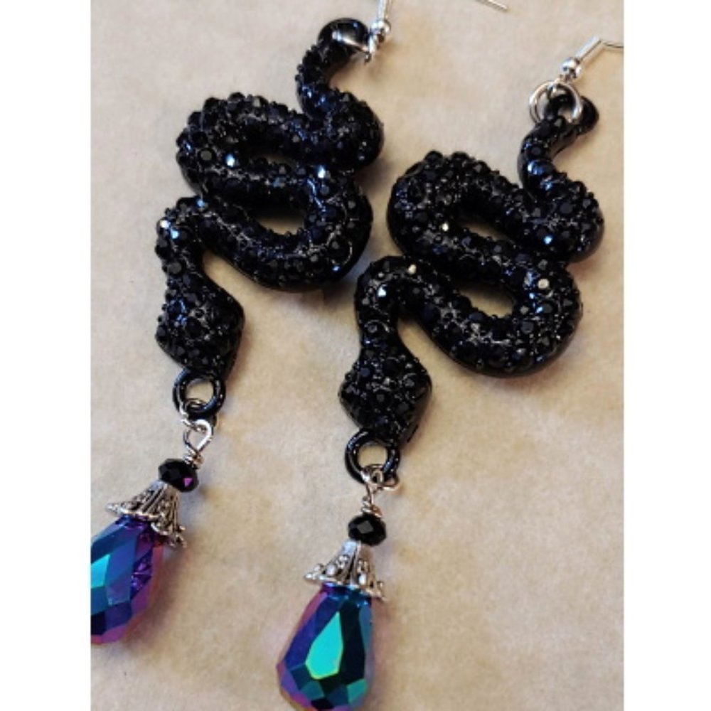 Sparkling Black Snake Earrings